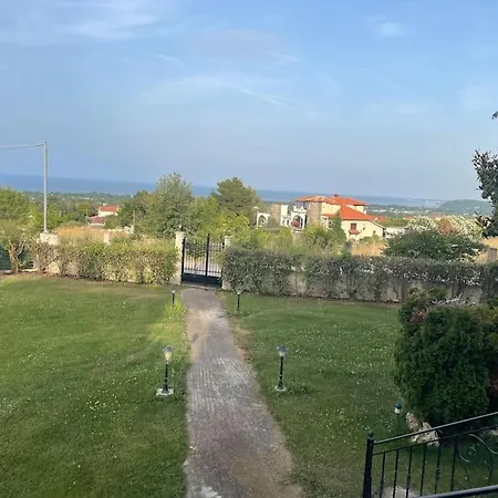 Villa Luxury In Pierias